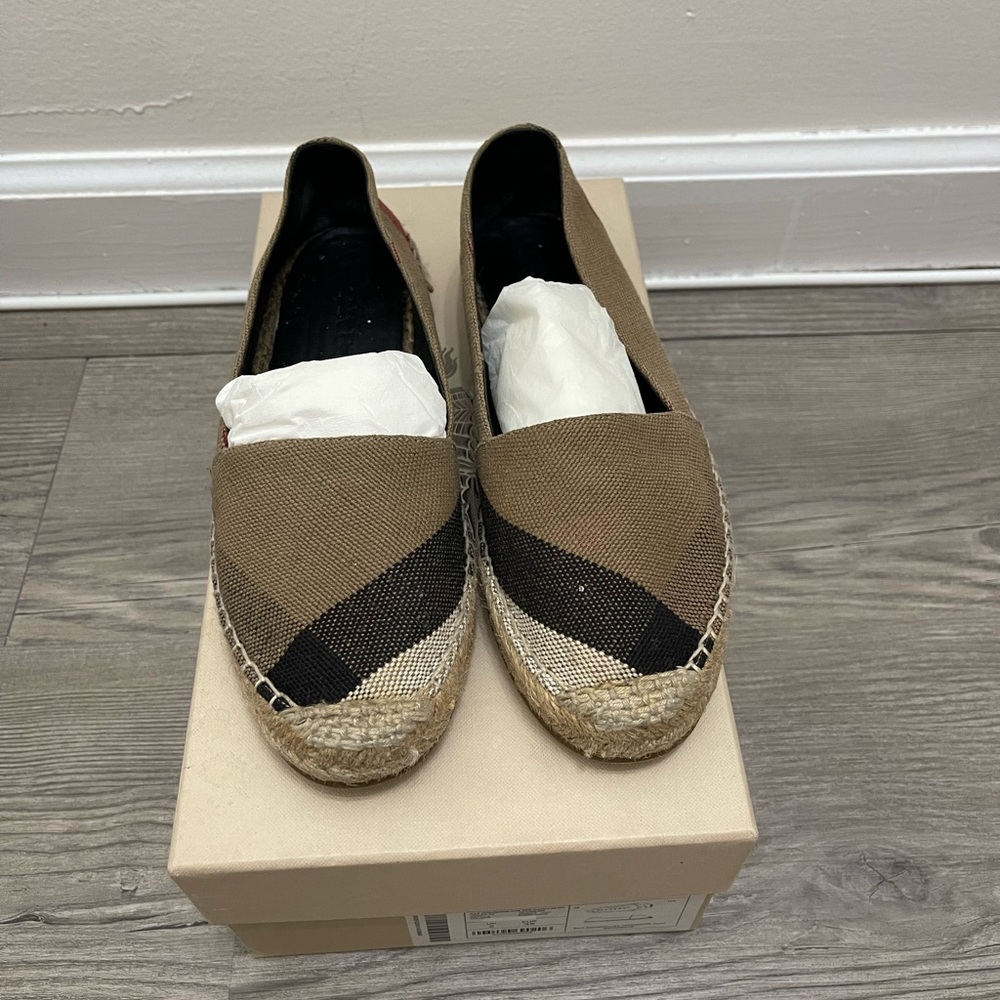 Burberry espadrilles